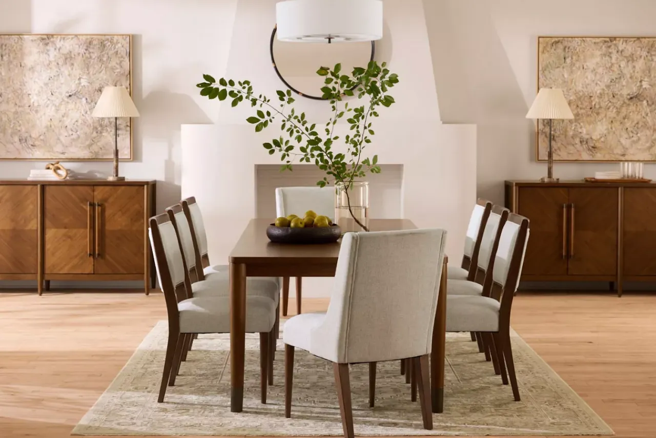 Havertys Ashford Park Dining Table Hot