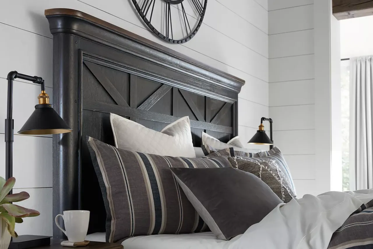 Havertys Blackburn Bed New