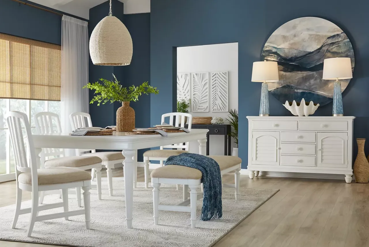Havertys Coastal Retreat Rectangle Dining Table Clearance