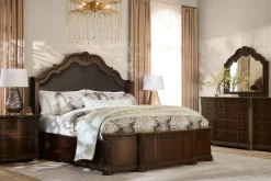 Havertys Damask Duvet/Coverlet Hot
