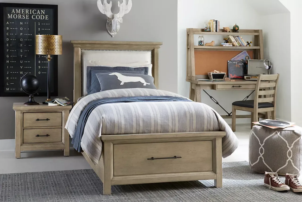 Havertys Grayson Desk with Hutch Clearance