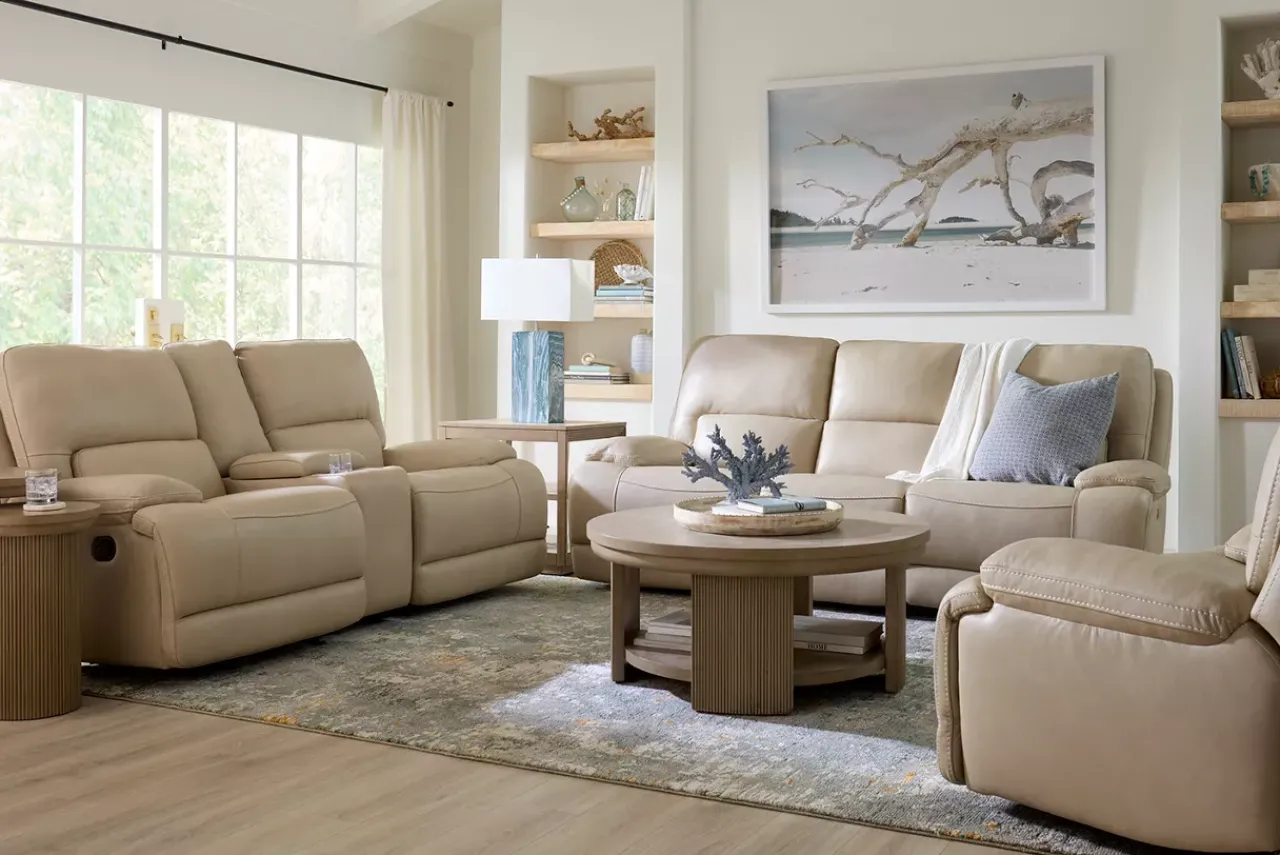Havertys Haven Power Reclining Loveseat with Console
