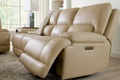 Havertys Haven Power Reclining Sofa New