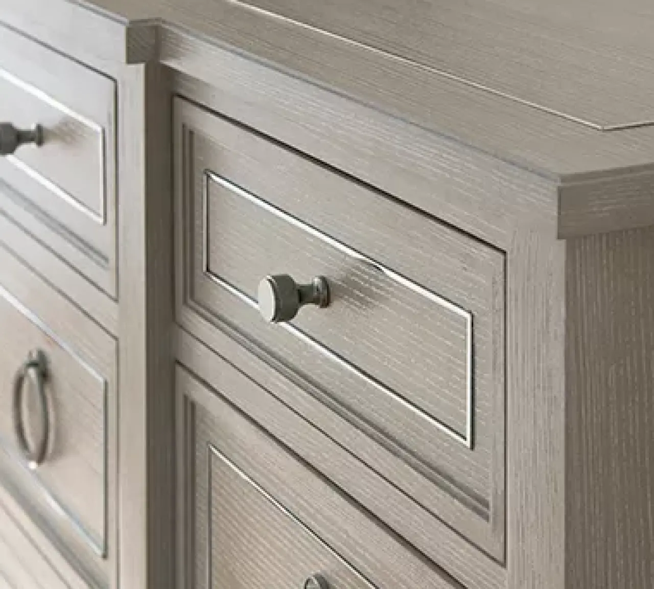 Havertys Hyde Park Dresser Clearance