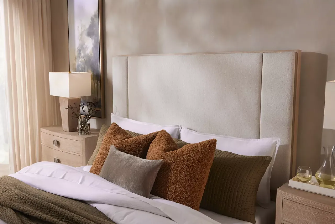 Havertys Lane Park Upholstered Bed
