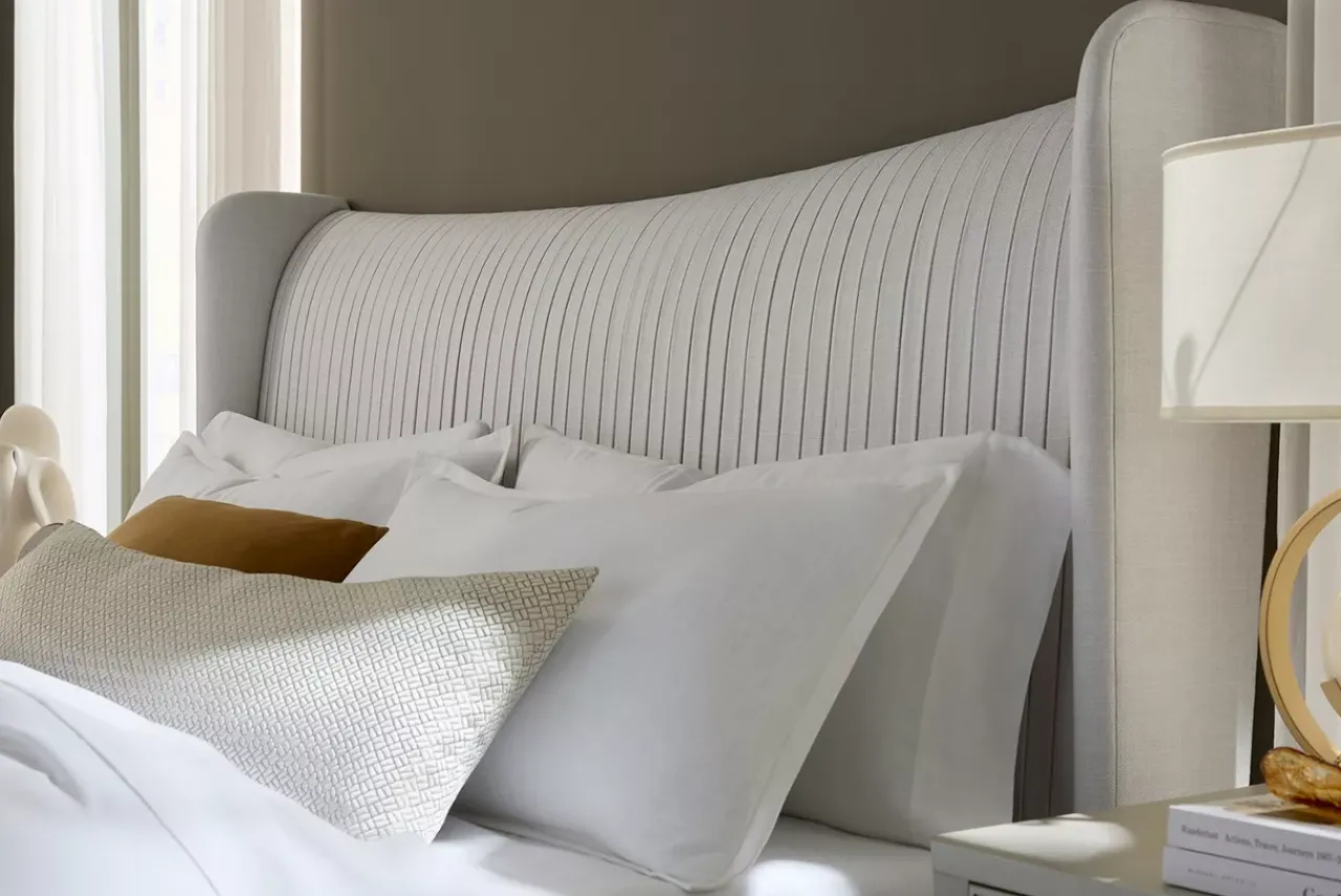 Havertys Marilyn Upholstered Bed Hot