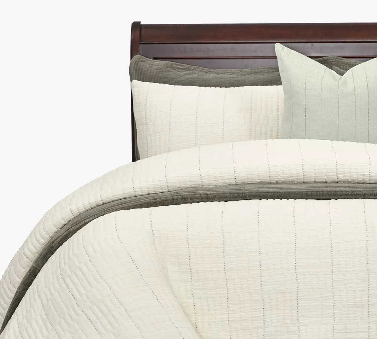 Havertys Orly Coverlet Ensemble