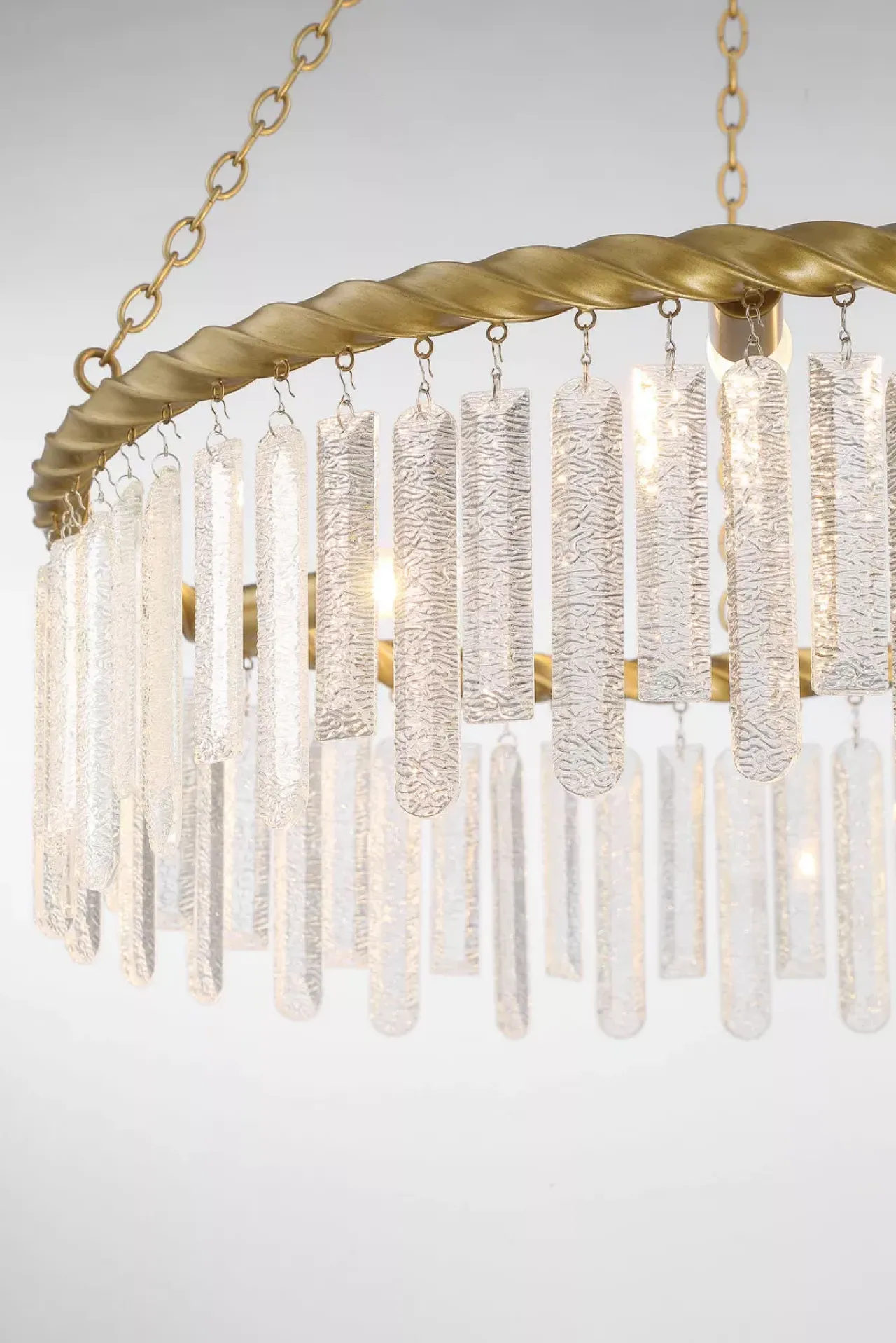 Havertys Rosamund Chandelier New