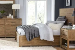 Havertys Sherman Panel Bed Outlet