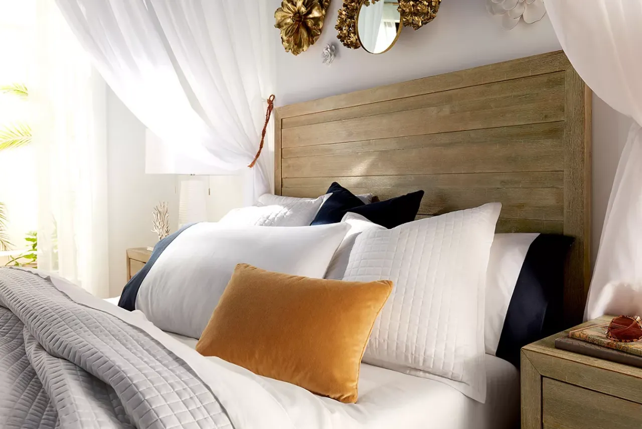 Havertys Sherman Panel Bed Outlet