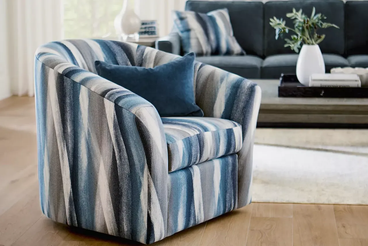 Havertys Shiloh Swivel Accent Chair Zain Dusk Outlet