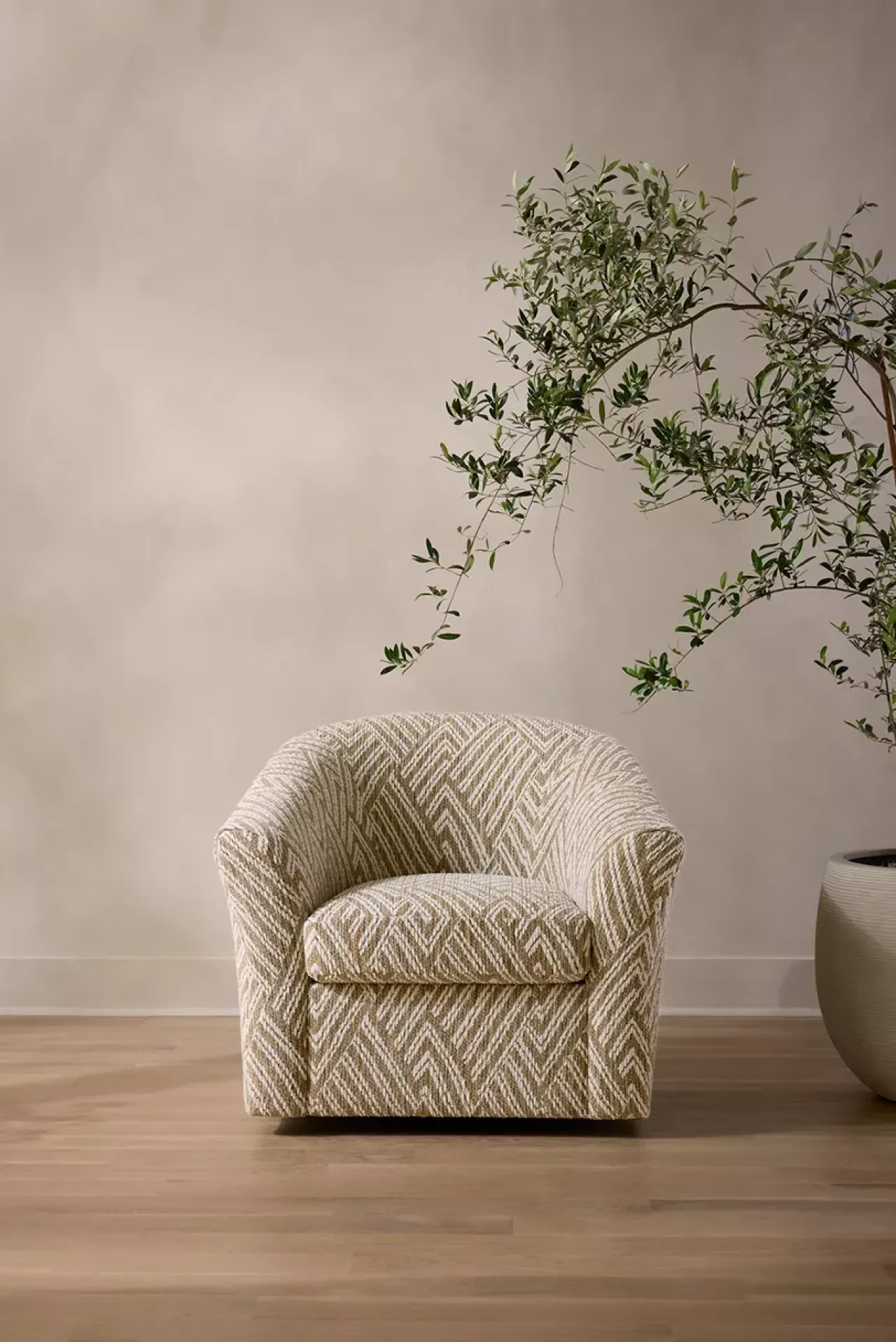 Havertys Shiloh Swivel Accent Chair Zain Dusk Outlet