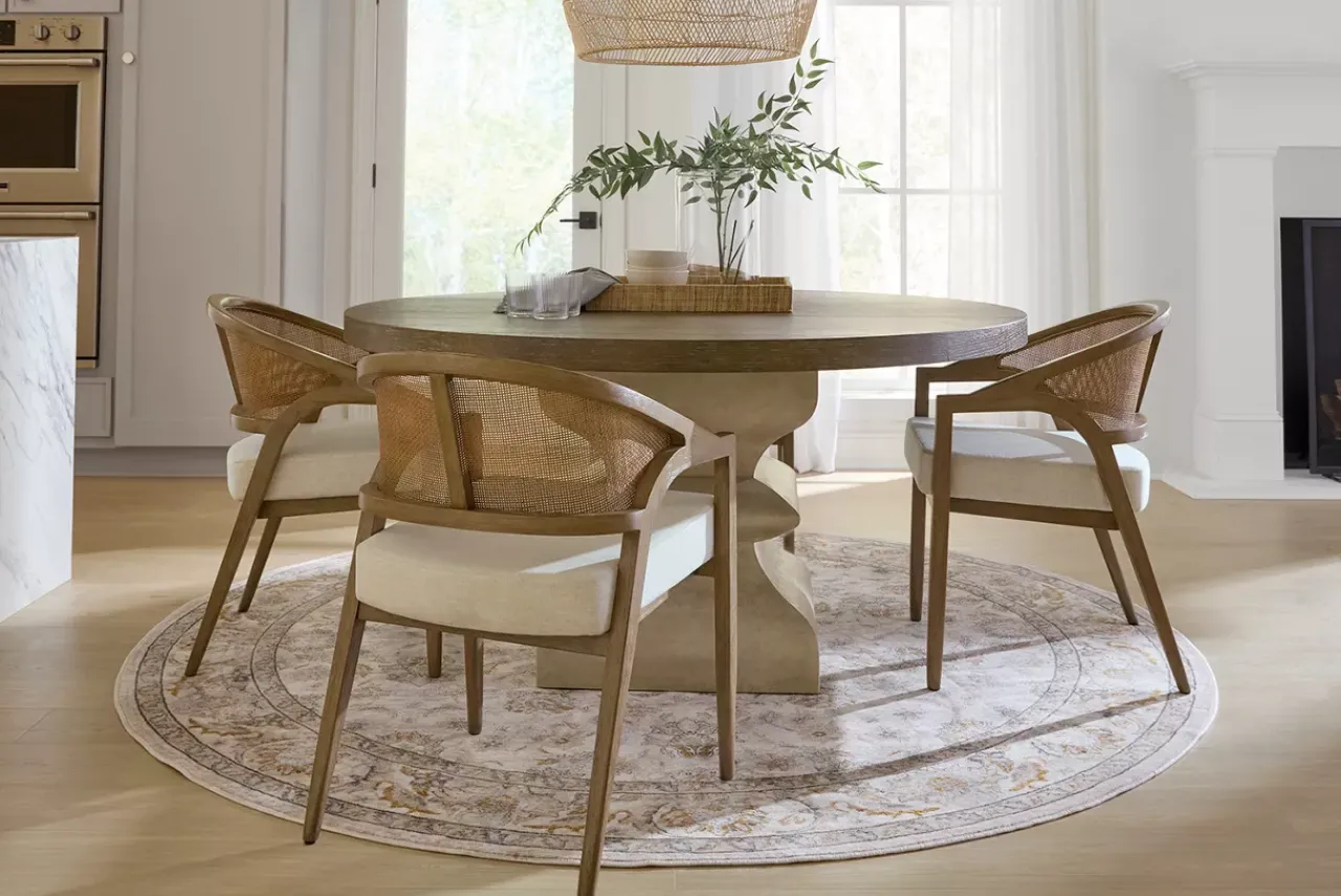Havertys Westcliffe Round Dining Table New
